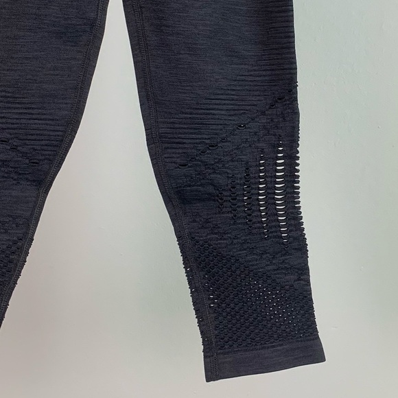 Athleta Halasana High Rise Seamless Tights Leggings In Charcoal Grey - Picture 8 of 9